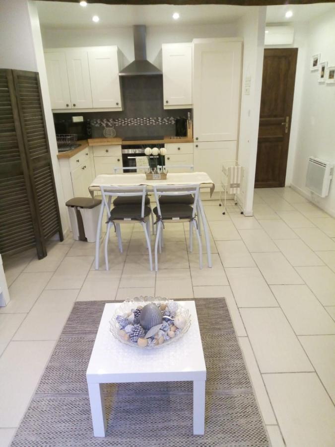 Maison De L'Amour Apartment Chardonnay Assignan Eksteriør bilde